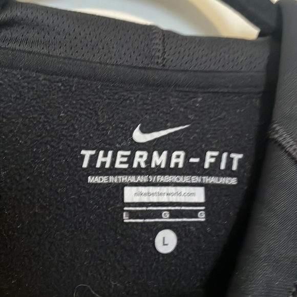 NIKE | Therma-Fit Black Hoodie With Thumb Holes. Fits more like a medium. - Picture 5 of 7